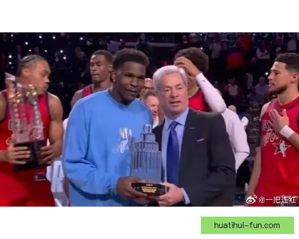 爱德华兹伤停冲击评奖资格剩余六战全勤成关键考验冲刺MVP与最佳阵容前景告急